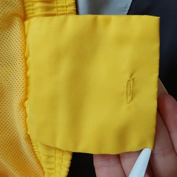 Perry Ellis America Active Swim Trunks - Picture 7 of 10